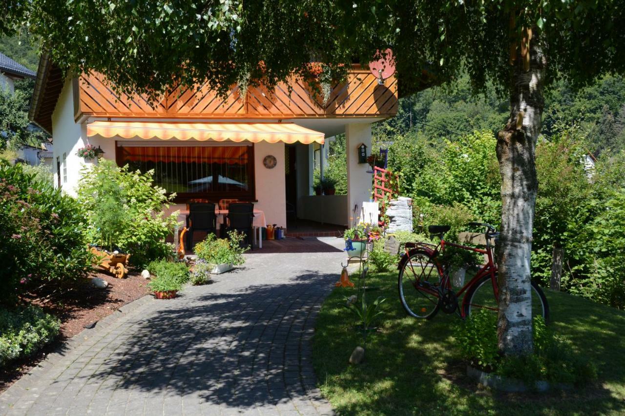 Ferienwohnung Burgblick Bilstein Eksteriør bilde
