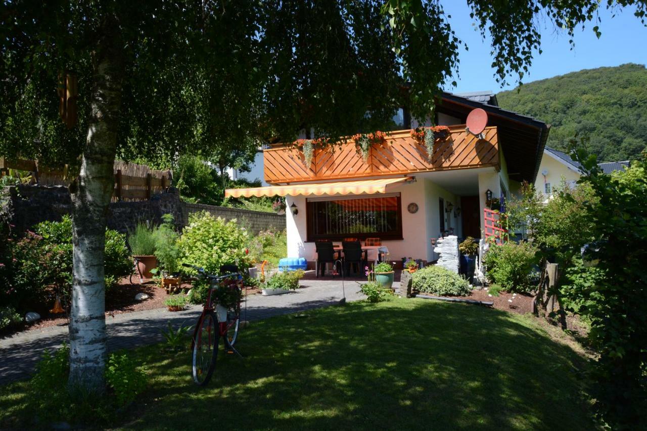 Ferienwohnung Burgblick Bilstein Eksteriør bilde