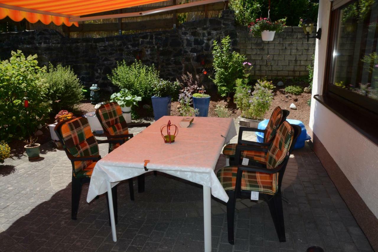 Ferienwohnung Burgblick Bilstein Eksteriør bilde